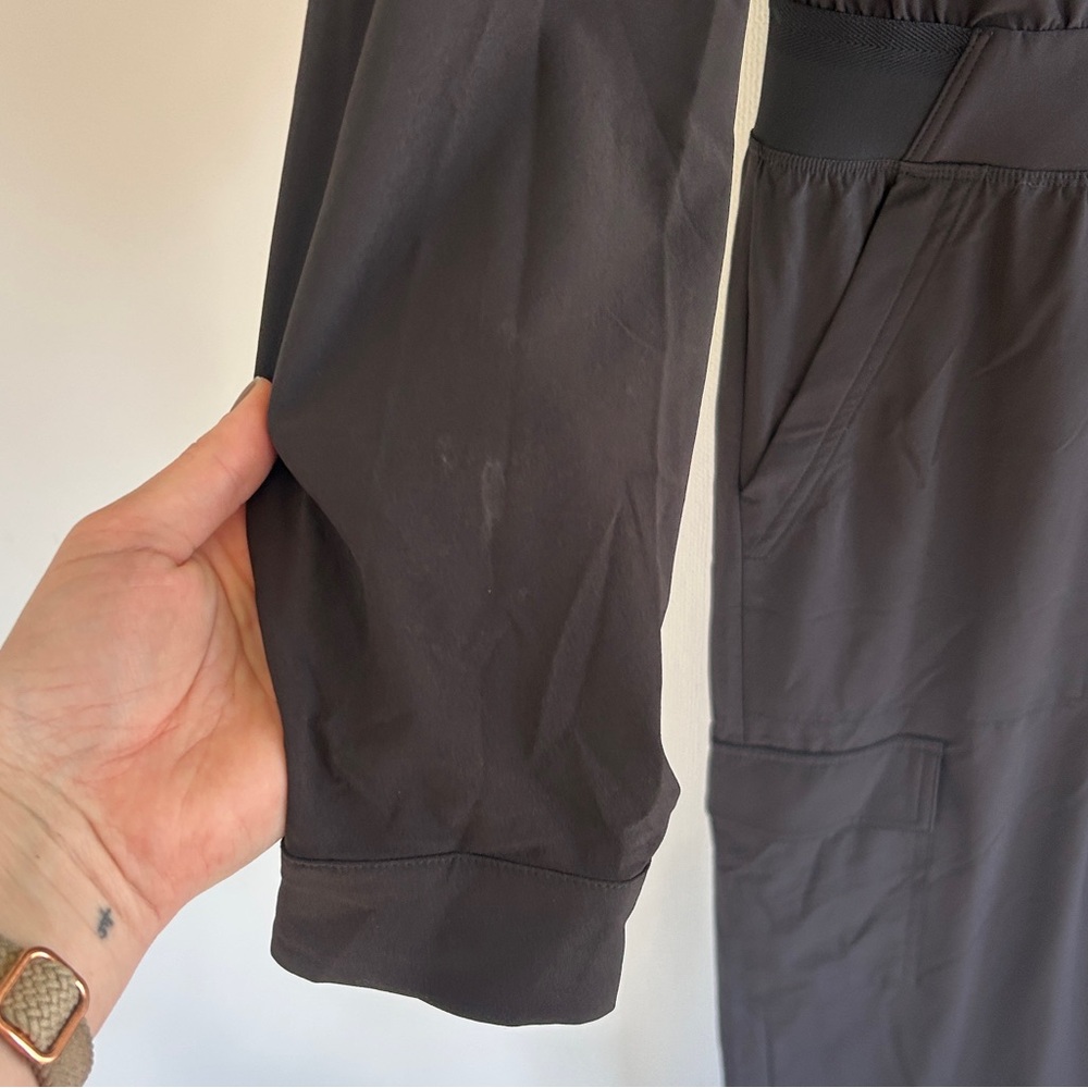 ATHLETA Brooklyn Long Sleeve Jumpsuit Black Utility Cargo Outdoor Travel 10 Tall - Picture 5 of 16